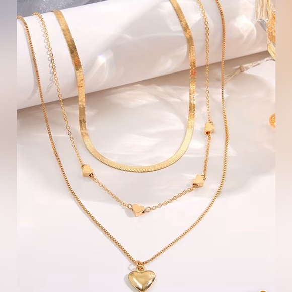 Jewelry - Gold Heart 3 Layered Necklace